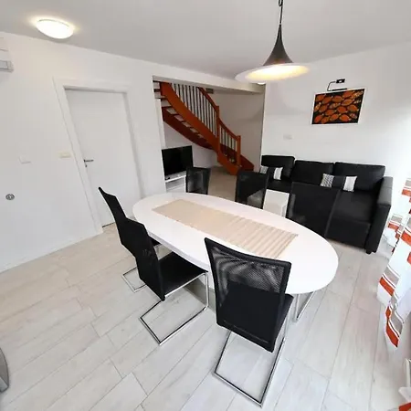 Matkovic- Duplex Two Bedroom *